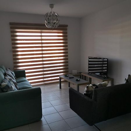 Iris Village, Near Kings Avenue Mall - By Imh Travel & Tours Πάφος Εξωτερικό φωτογραφία