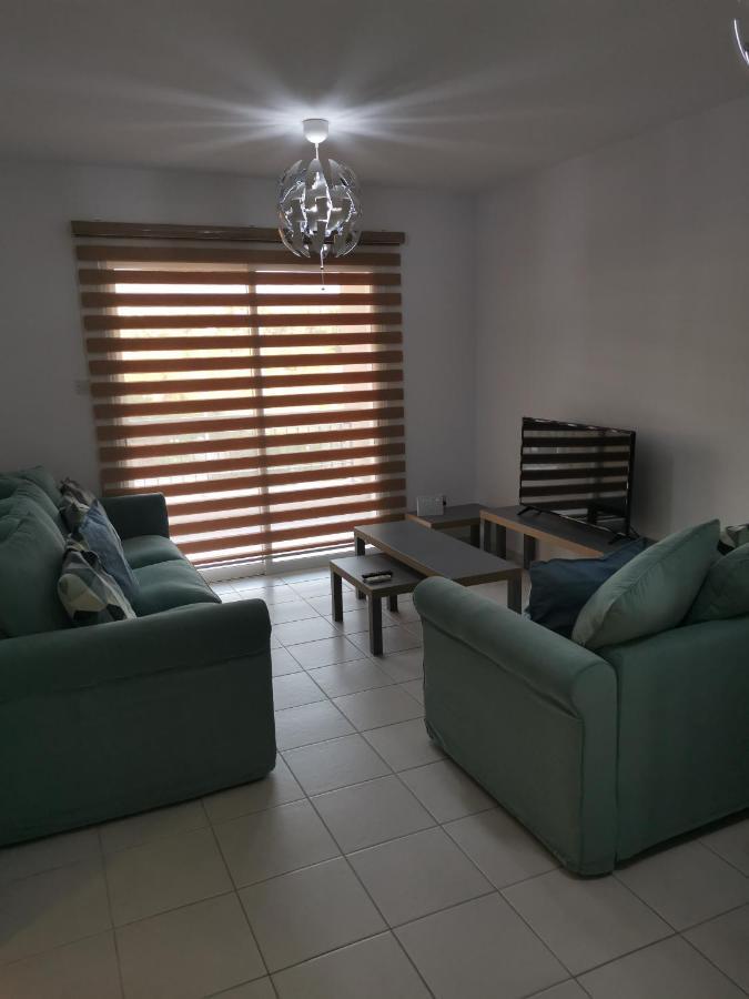 Iris Village, Near Kings Avenue Mall - By Imh Travel & Tours Πάφος Εξωτερικό φωτογραφία
