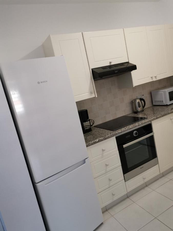 Iris Village, Near Kings Avenue Mall - By Imh Travel & Tours Πάφος Εξωτερικό φωτογραφία