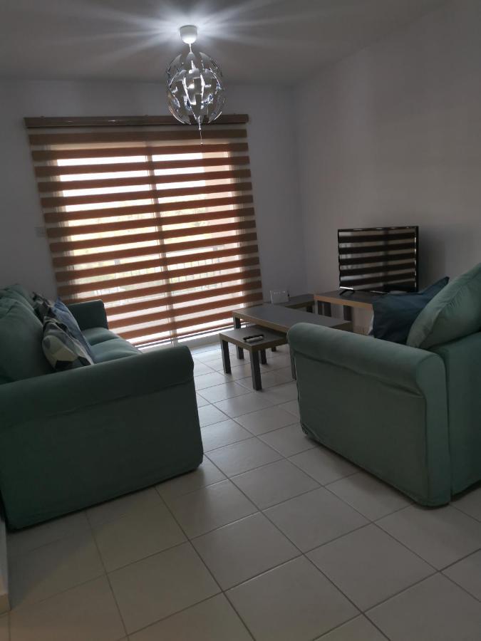 Iris Village, Near Kings Avenue Mall - By Imh Travel & Tours Πάφος Εξωτερικό φωτογραφία