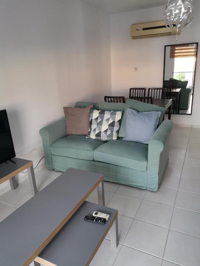 Iris Village, Near Kings Avenue Mall - By Imh Travel & Tours Πάφος Εξωτερικό φωτογραφία